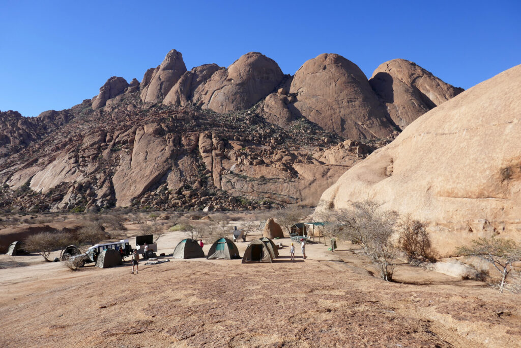 Spitzkoppe-Camp_(1)